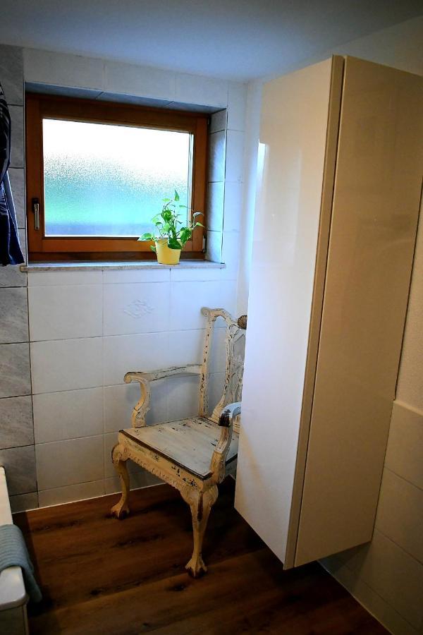Apartment Souterrain Buehl Vimbuch Familie Bork Bagian luar foto