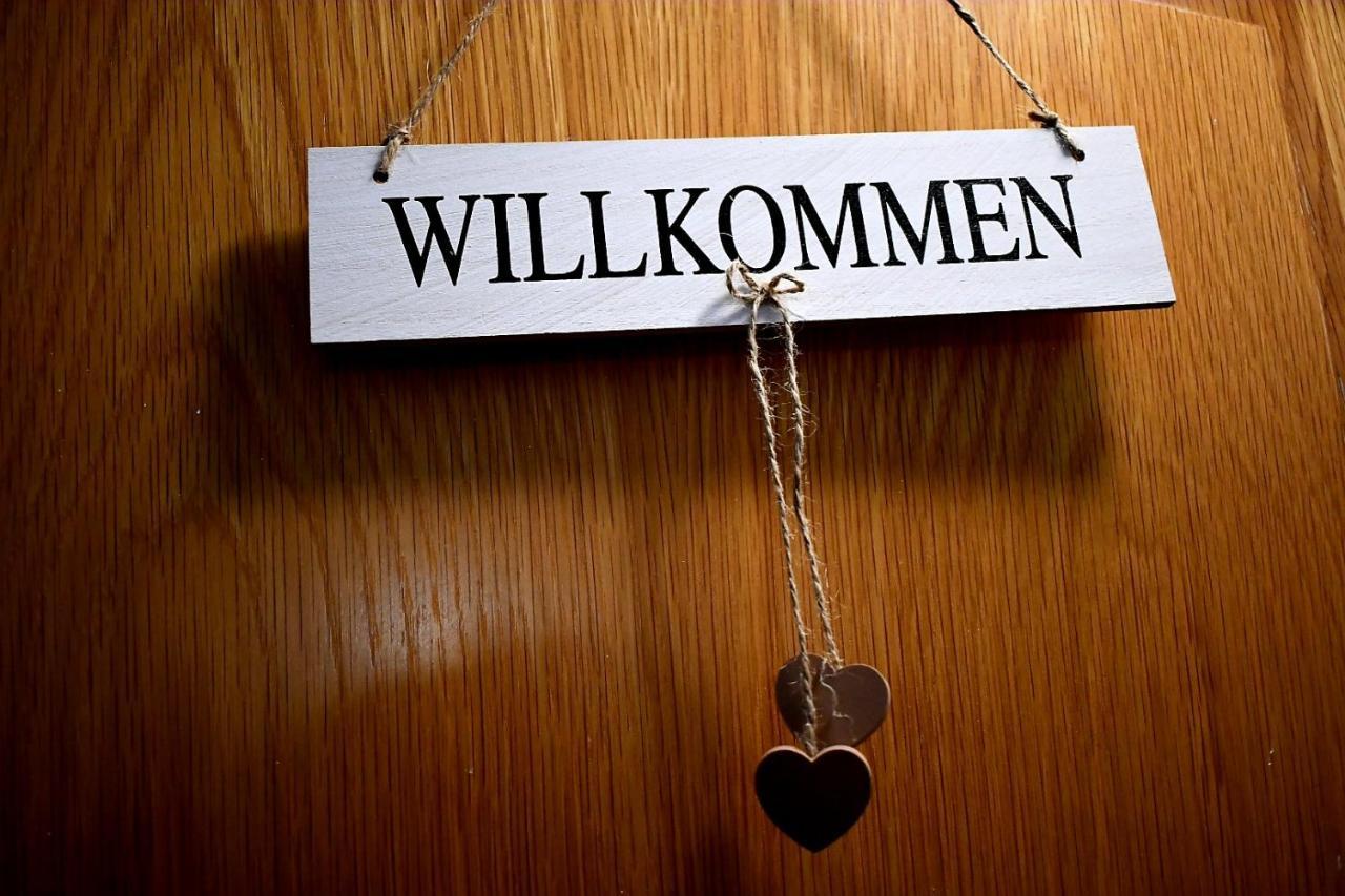 Apartment Souterrain Buehl Vimbuch Familie Bork Bagian luar foto