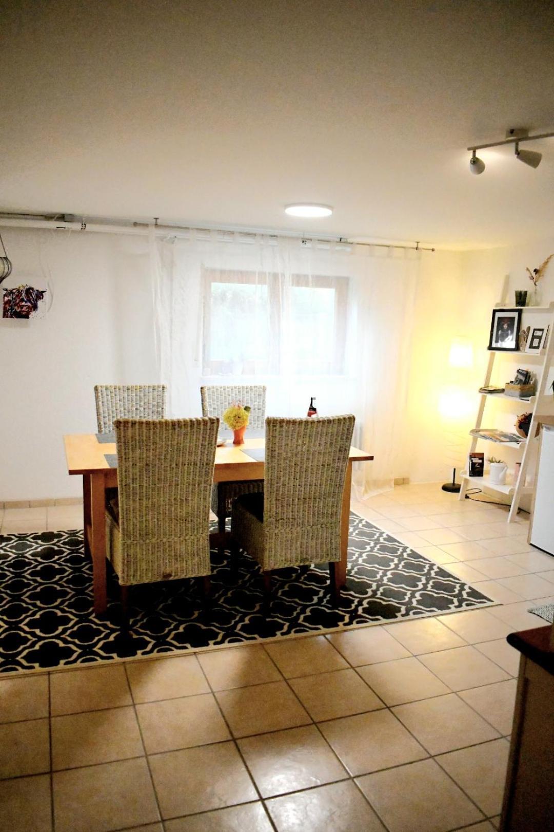 Apartment Souterrain Buehl Vimbuch Familie Bork Bagian luar foto